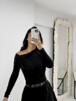 Siyah Kayık Yaka Bluz - Görsel 2