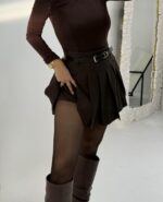 Kahverengi Pileli Kemerli Şort Etek - Görsel 2