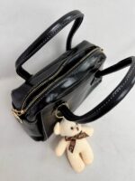 Siyah Ayıcık Aksesuar Parlak Deri Çanta - Görsel 5