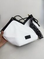 Siyah-Beyaz Fularlı Çanta - Görsel 4