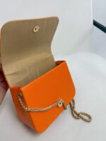 Turuncu Zincirli Deri El Çantası - Görsel 3