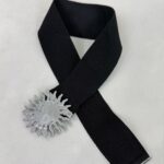 Siyah Lastikli Gümüş Güneş Toka Kemer