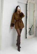 Kahverengi Kolları Tüylü Kısa Kaban - Görsel 7