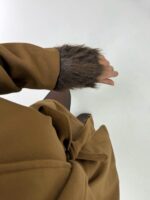 Kahverengi Kolları Tüylü Kısa Kaban - Görsel 6