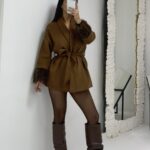 Kahverengi Kolları Tüylü Kısa Kaban