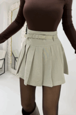 Bej Pileli Kemerli Şort Etek - Görsel 4