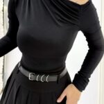 Siyah Kayık Yaka Bluz