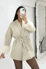 Bej Kolları Tüylü Kısa Kaban