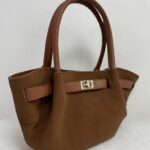 Taba Deri Detay Süet Çanta