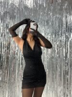 Siyah Taşlı Eldivenli Sırt Dekolteli Mini Elbise - Görsel 2