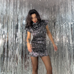 Siyah Gümüş Pul Payet Vatkalı Mini Elbise