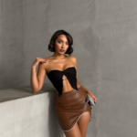 Taba Oval Yırtmaçlı Deri Mini Etek