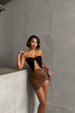 Taba Oval Yırtmaçlı Deri Mini Etek