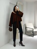 Acı Kahve Kendinden Atkılı Kazak - Görsel 4