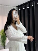 Beyaz Transparan Fırfırlı Bluz - Görsel 4