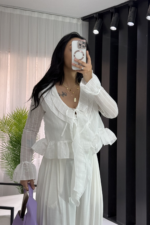 Beyaz Transparan Fırfırlı Bluz