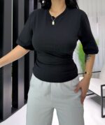 Siyah Belden Oturtmalı Tişört - Görsel 4