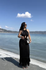 Siyah Püsküllü Detay Plaj Elbisesi