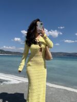 Sarı Sırtı Açık Plaj Elbisesi - Görsel 6