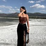 Siyah Dantel Yırtmaç Detay Kemerli Midi Etek