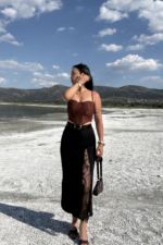 Siyah Dantel Yırtmaç Detay Kemerli Midi Etek